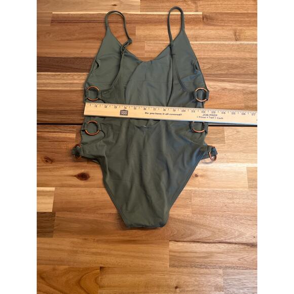 Aerie jade green swimsuit with side rings and deep plunge‎ back size S - Picture 6 of 6